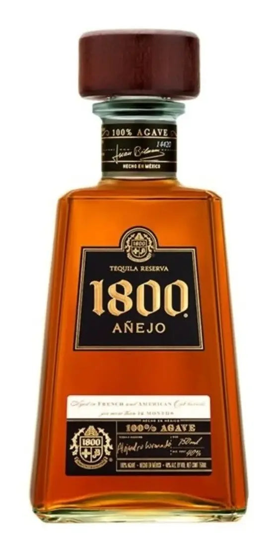 Botella de Tequila 1800 Añejo de 750cc, tequila premium 100% agave azul con maduración prolongada en barricas de roble francés disponible en Comercial Unlitro.