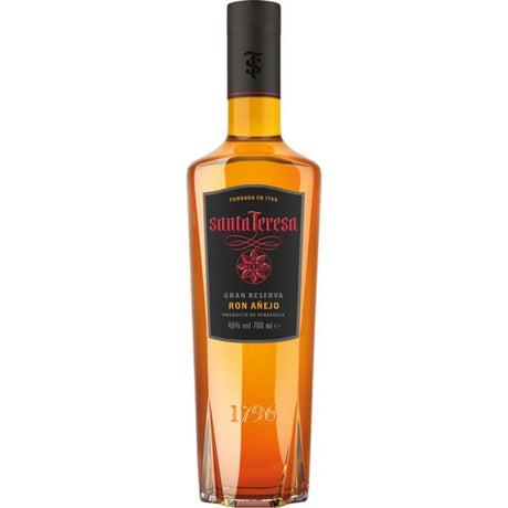 Botella de Ron Santa Teresa Gran Reserva Añejado de 700cc en Comercial Unlitro.