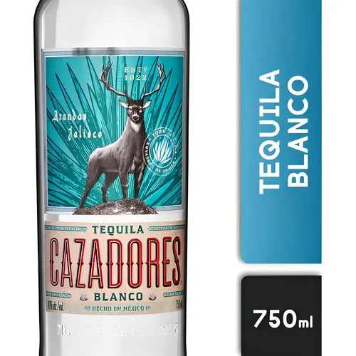 Botella de Tequila Cazadores Blanco de 750cc, destilado premium 100% de agave azul ideal para shots y Margaritas en Comercial Unlitro.